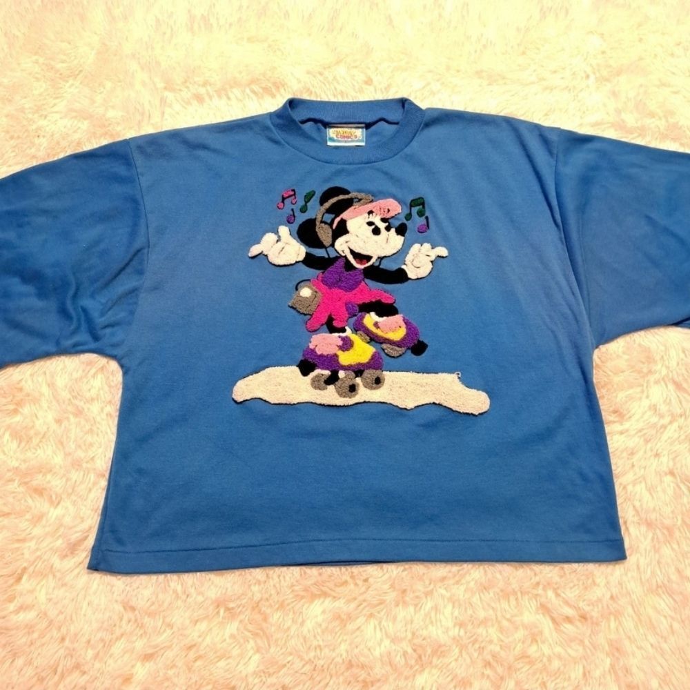 ‎Vintage Sunday Comics Crop Shirt
